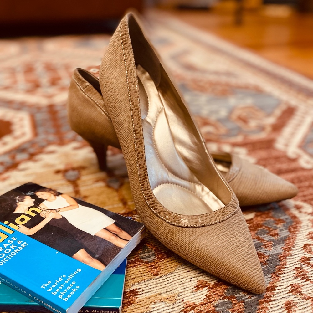 Bandolino Nude Kitten Heel - 7.5